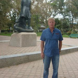 Парни в Екатеринбурге: Сергей, 63 - ищет девушку из Екатеринбурга