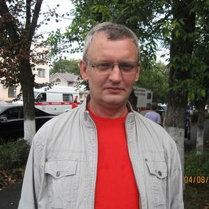 Виталий, 59 лет, Санкт-Петербург