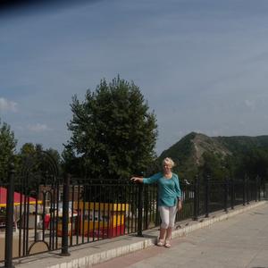 Девушки в Сызрани: Людмила, 65 - ищет парня из Сызрани