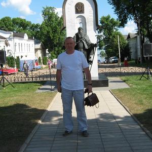 Парни в Череповце: Олег, 54 - ищет девушку из Череповца