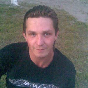 Парни в Усинске: Сергей Назаренко, 41 - ищет девушку из Усинска