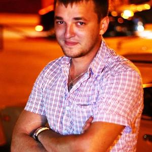 Парни в Волгограде: Анатолий, 35 - ищет девушку из Волгограда