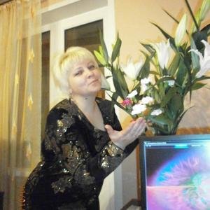 Девушки в Ульяновске: Ирина, 53 - ищет парня из Ульяновска