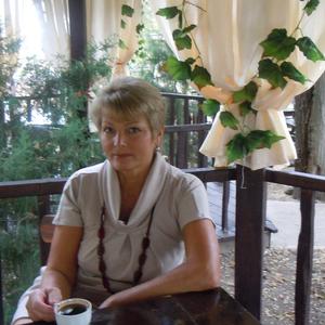 Девушки в Ставрополе: Наталья, 63 - ищет парня из Ставрополя