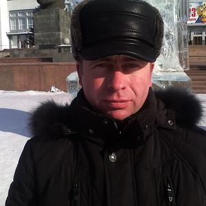 Олег, 50 лет, Таксимо