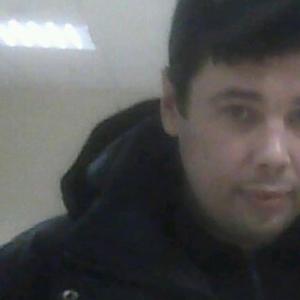 Парни в Томске: Oleg, 48 - ищет девушку из Томска