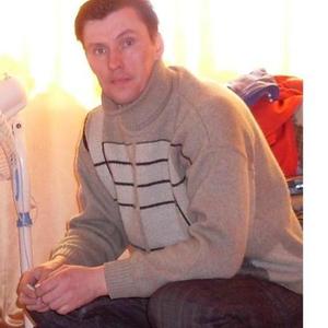 Парни в Ижевске: LAV, 51 - ищет девушку из Ижевска
