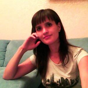 Девушки в Казани (Татарстан): Лилия, 43 - ищет парня из Казани (Татарстан)