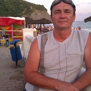 Парни в Ставрополе: Виктор, 65 - ищет девушку из Ставрополя