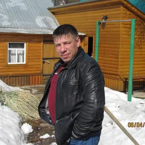 Парни в Набережные Челны: Алексей, 52 - ищет девушку из Набережные Челны