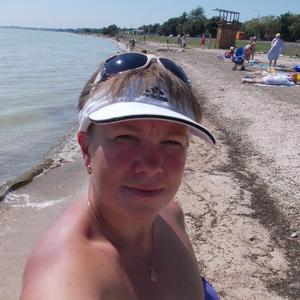 Девушки в Мурманске: Юлия, 52 - ищет парня из Мурманска