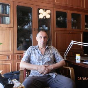 Парни в Нальчике: Юрий, 69 - ищет девушку из Нальчика