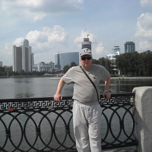 Парни в Екатеринбурге: Андрей, 62 - ищет девушку из Екатеринбурга