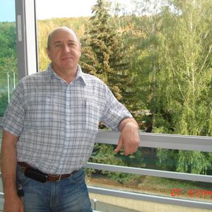 Парни в Ульяновске: Евгений, 67 - ищет девушку из Ульяновска