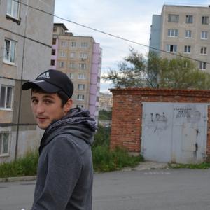Валентин, 33 года, Владивосток