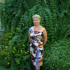 Елена, 69 лет, Екатеринбург