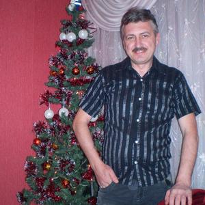 Александр, 52 года, Омск