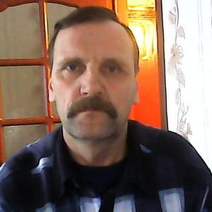 Александр, 63 года, Котово