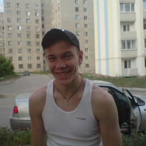 Толя, 29 лет, Саратов