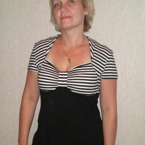 Татьяна, 52 года, Добрянка