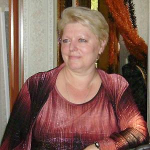 Екатерина, 65 лет, Барнаул