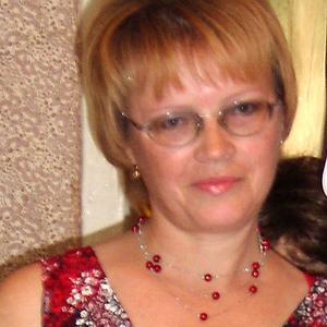 Алена  , 63 года, Пермь
