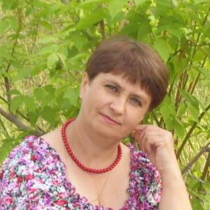 Людмила, 60 лет, Барнаул
