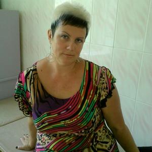Девушки в Саратове: Марина, 55 - ищет парня из Саратова