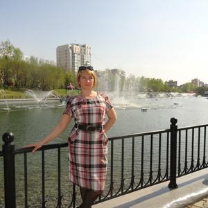 Евгения, 57 лет, Владивосток