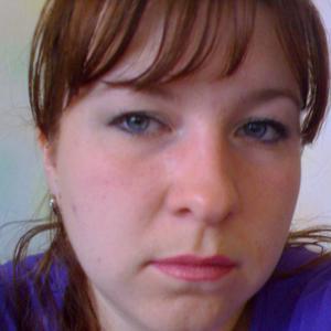 Девушки в Арске: Диана, 35 - ищет парня из Арска