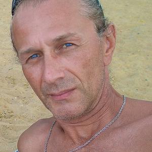 Александр, 59 лет, Череповец