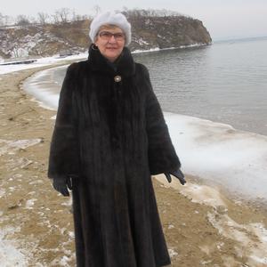 Девушки в Владивостоке: Татьяна, 70 - ищет парня из Владивостока