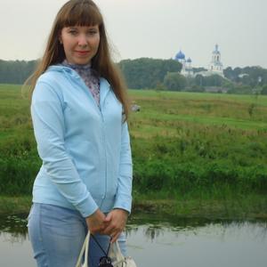 Девушки в Ижевске: Ирина, 43 - ищет парня из Ижевска