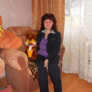 Лиза, 61 год, Санкт-Петербург