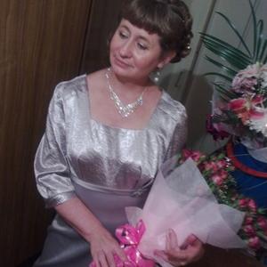 Елена, 62 года, Псков