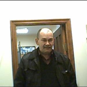Виктор, 67 лет, Подольск