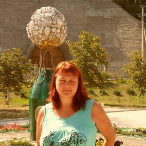 Девушки в Ульяновске: Анна, 46 - ищет парня из Ульяновска