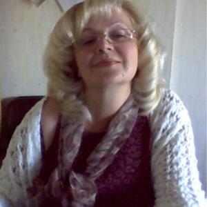 Анна, 66 лет, Украина