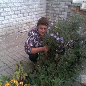 Девушки в Кирсанове: Tatyana, 68 - ищет парня из Кирсанова