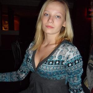 Девушки в Нижний Новгороде: Марина, 32 - ищет парня из Нижний Новгорода