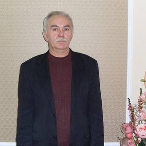 Михаил, 68 лет, Москва