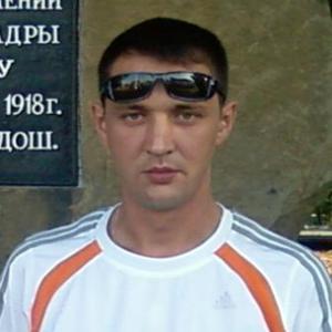 Анатолий, 46 лет, Сургут