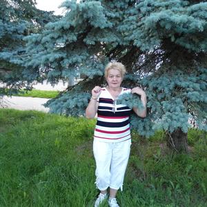 Девушки в Сосногорске: Нина, 67 - ищет парня из Сосногорска
