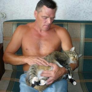 Олег, 56 лет, Петрозаводск