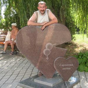 Юрий, 56 лет, Оленегорск