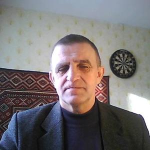 Михаил, 73 года, Казань