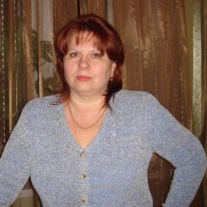 Лариса, 64 года, Санкт-Петербург