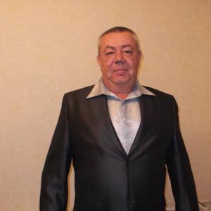 Павел, 68 лет, Щекино
